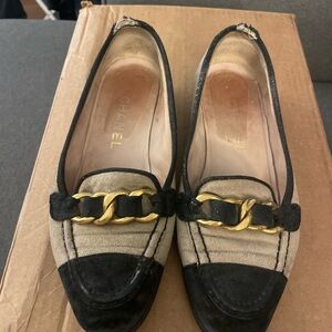 CHANEL Women's Black and Cream Loafers with Gold Accent